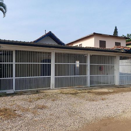 0005.04 - Maranduba - Casa - 3 Dorm - 14 Pess - 3 Quadras Do Mar - Piscina Coletiva - Wifi - Ar Condicionado Βίλα Ubatuba Εξωτερικό φωτογραφία
